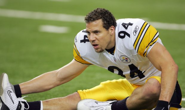 ATLANTA - OCTOBER 22:  Chad Brown #94 of the Pittsburgh Steelers stretches on the field before the ...