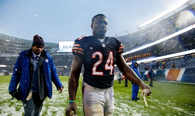 CHICAGO, IL - DECEMBER 04:   Jordan Howard #24 of the Chicago Bears walks toward the locker room at...