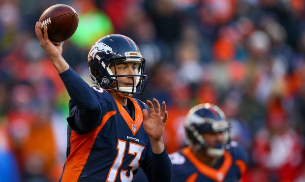 DENVER, CO - DECEMBER 18:  Quarterback Trevor Siemian #13 of the Denver Broncos passes against the ...