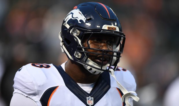 OAKLAND, CA - NOVEMBER 06: Von Miller #58 of the Denver Broncos warms up on the field prior to the ...