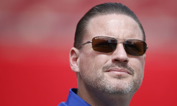TAMPA, FL - OCTOBER 01: Head coach Ben McAdoo of the New York Giants looks on before a game against...