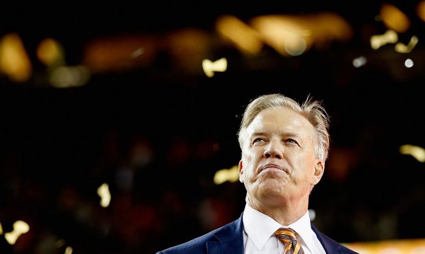 SANTA CLARA, CA - FEBRUARY 07:  General Manager John Elway of the Denver Broncos looks on after the...
