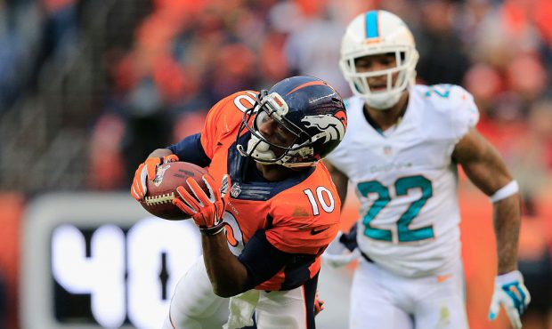 DENVER, CO - NOVEMBER 23:  Wide receiver Emmanuel Sanders #10 of the Denver Broncos makes a recepti...