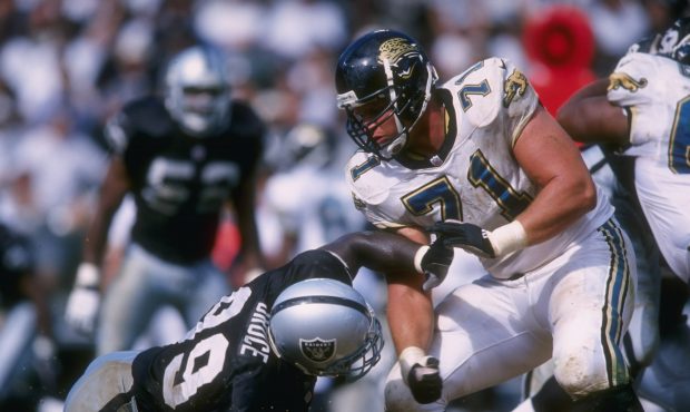 15 Sep 1996:  Offensive tackle Tony Boselli #71 of the Jacksonville Jaguars blocks defensive tackle...