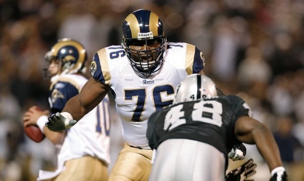 OAKLAND, CA - AUGUST 24:  Offensive lineman Orlando Pace #76 of the St. Louis Rams blocks against t...