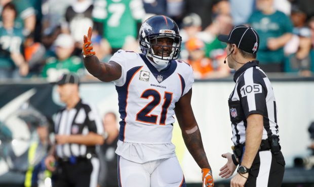 PHILADELPHIA, PA - NOVEMBER 05:  Cornerback Aqib Talib #21 of the Denver Broncos talks to back judg...