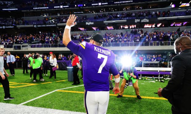 MINNEAPOLIS, MN - DECEMBER 17: Case Keenum #7 of the Minnesota Vikings waves to the crowd after the...