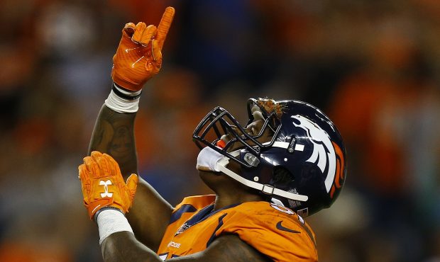 DENVER, CO - SEPTEMBER 11:  Inside linebacker Todd Davis #51 of the Denver Broncos celebrates a fou...