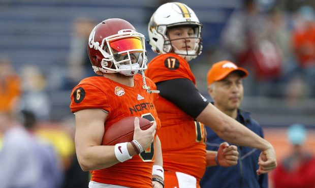 MOBILE, AL - JANUARY 27: Baker Mayfield #6 of the North team and Josh Allen #17 warm up before the ...