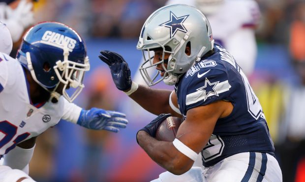 Alfred Morris #46 of the Dallas Cowboys in action against the New York Giants on December 10, 2017 ...