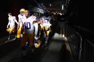 Should the Broncos go inside linebacker at No. 10 in the NFL Draft?