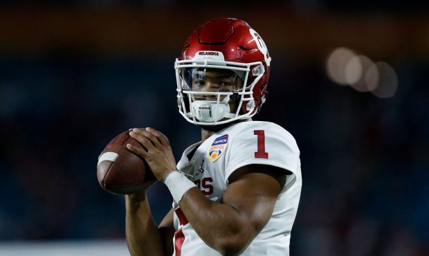 MIAMI, FL - DECEMBER 29:  Kyler Murray #1 of the Oklahoma Sooners looks on prior to the game agains...
