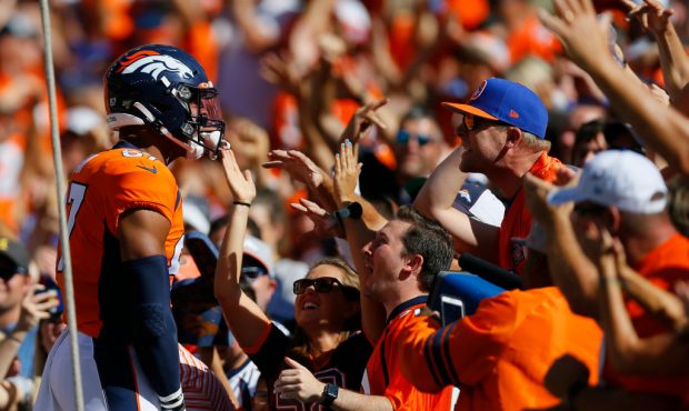 DENVER, CO - SEPTEMBER 29:  Tight end Noah Fant #87 of the Denver Broncos celebrates his first quar...