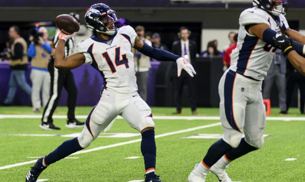 MINNEAPOLIS, MN - NOVEMBER 17: Courtland Sutton #14 of the Denver Broncos passes the ball in the fi...