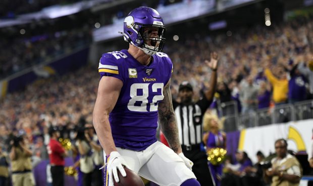 MINNEAPOLIS, MINNESOTA - NOVEMBER 17: Kyle Rudolph #82 of the Minnesota Vikings celebrates a touchd...