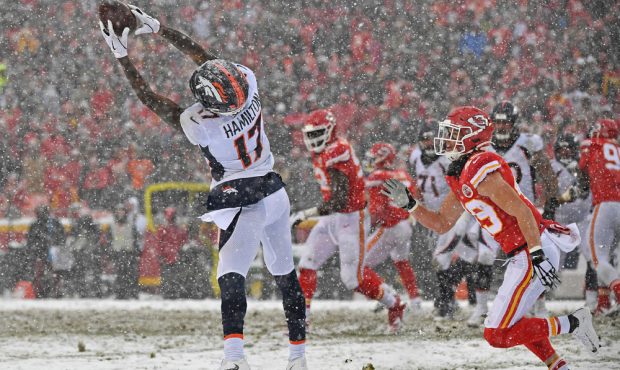 KANSAS CITY, MO - DECEMBER 15: Wide receiver DaeSean Hamilton #17 of the Denver Broncos reaches out...