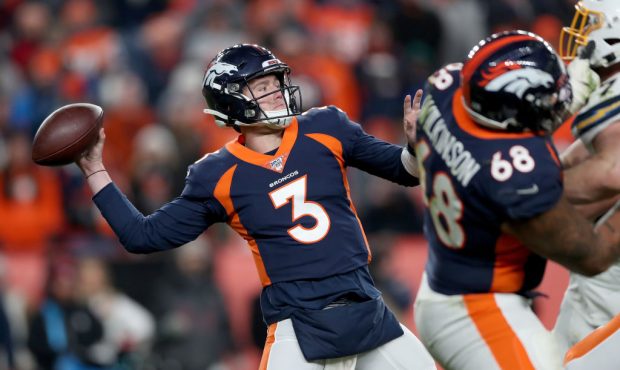 DENVER, COLORADO - DECEMBER 01: Quarterback Drew Lock #3 of the Denver Broncos throws against the L...