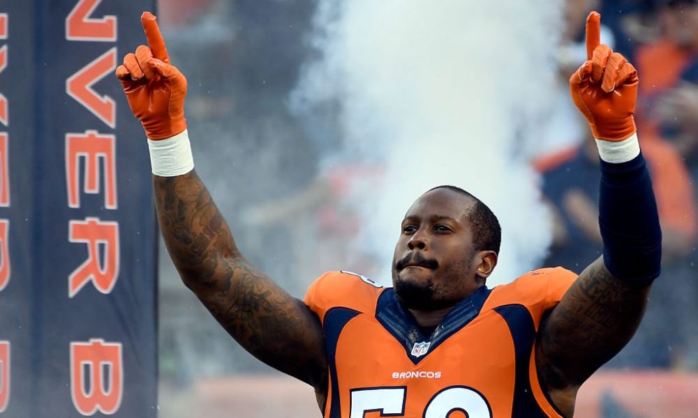 DENVER, CO - AUGUST 20: Denver Broncos outside linebacker Von Miller (58) acknowledges the crowd du...