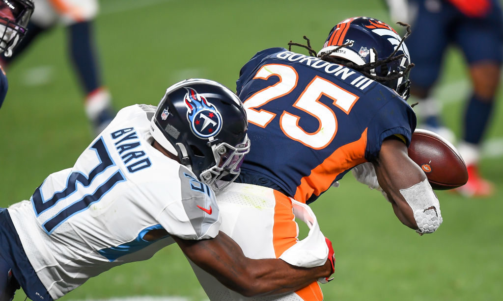 Broncos, Titans...