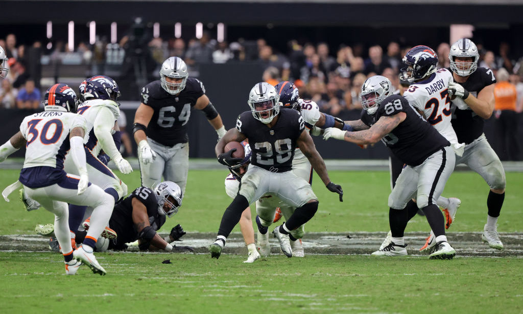 Broncos v Raiders...