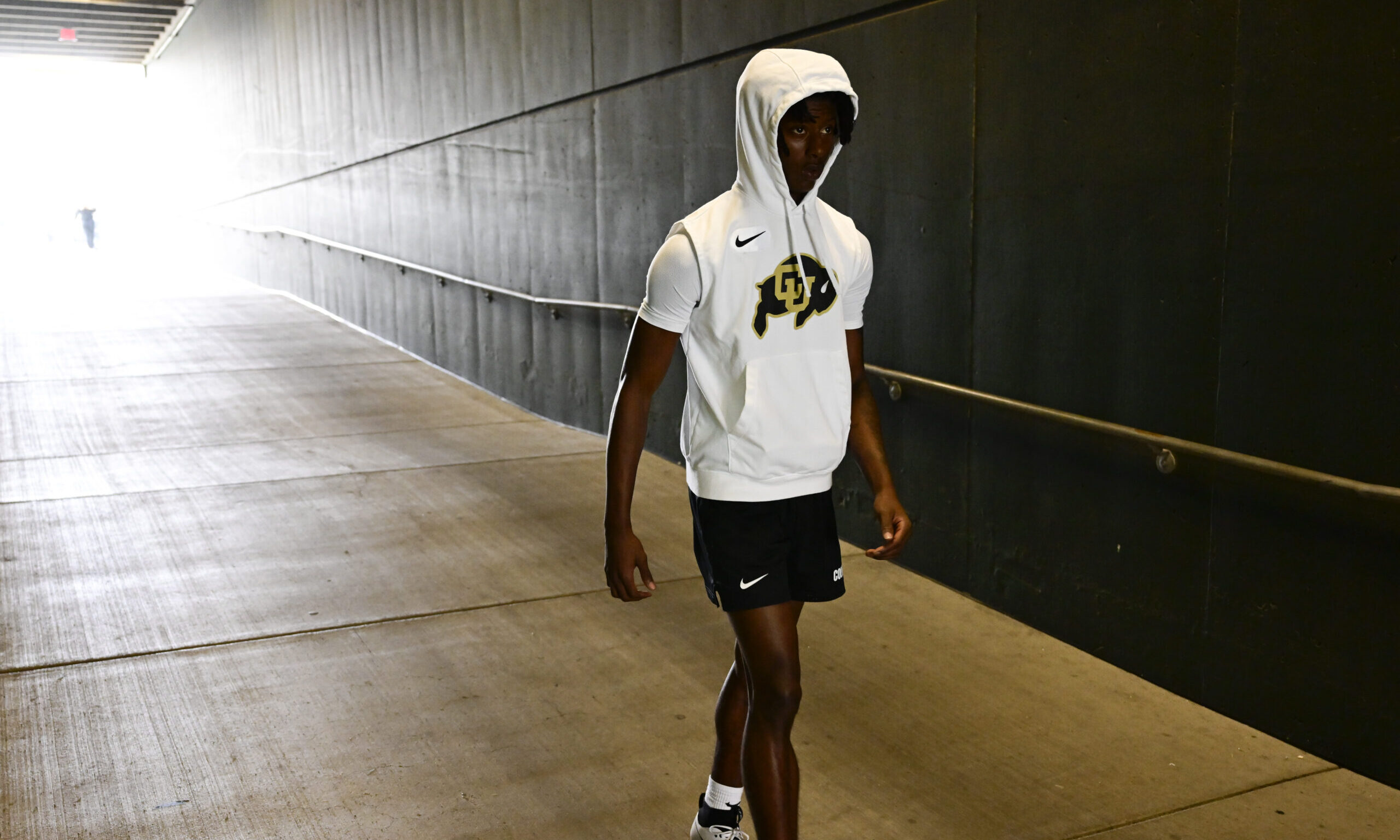 Colorado Buffaloes cornerback Cormani McClain (...