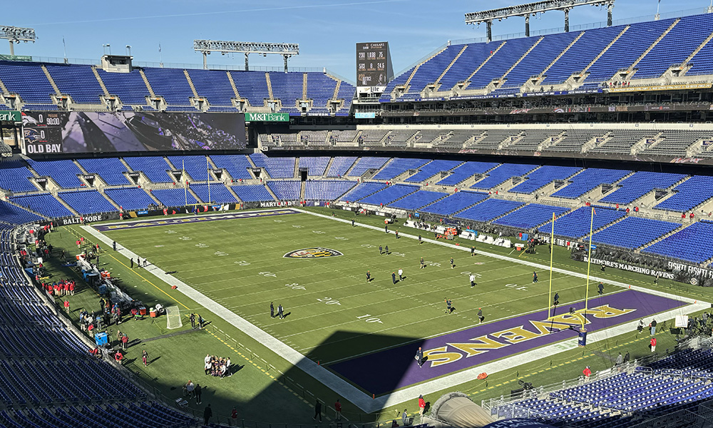 Broncos-Ravens inactives Alex Palczewski...